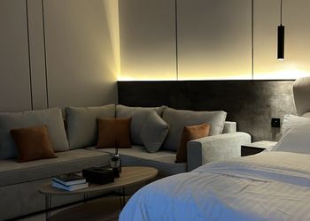 استديو بتصميم أنيق ودخول ذاتي 