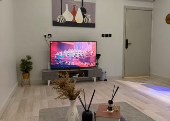 استديو بسرير ماستر