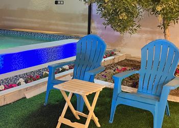 استراحة بمسطح اخضر ومجالس