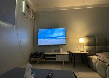 غرفة بأجواء دافئة ومريحة 