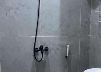 استديو بسرير ماستر وجلسة جانبية