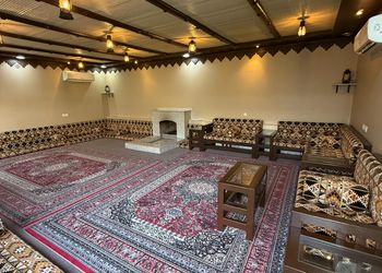 استراحة بمسطح اخضر ومجالس