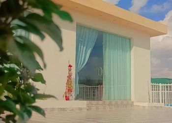 منتجع باسطبل خيول وخصوصية تامة