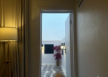 استديو بسرير ماستر وجلسة خارجية 