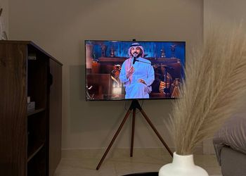 استديو بأثاث مريح وبسيط 