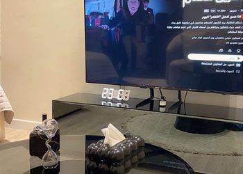 استديو بسرير ماستر وجلسة جانبية 