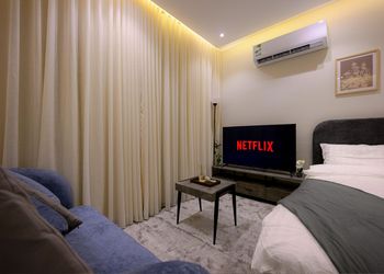 استديو بدخول ذاتي