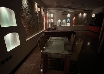 شاليه بمدخل سيارة و دخول ذاتي