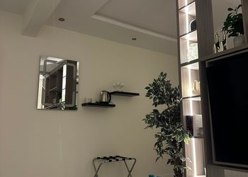 استديو هادئ بسرير ماستر