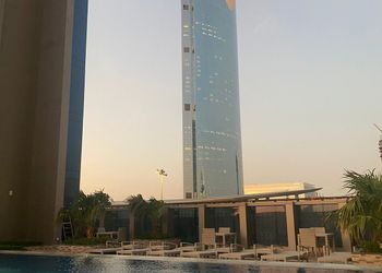شقة فاخرة بغرفة نوم وصالة
