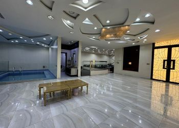 شاليه بمجلس ومسبح داخلي 