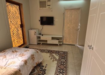 استديو بسيط بسرير فردي
