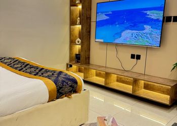 استديو بسرير ماستر وجلسة جانبية