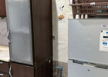 شقة بصالة وغرفتين نوم 
