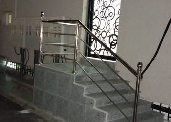 استديو بسرير ماستر وجلسة جانبية