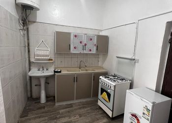 دور ارضي بصاله و غرف نوم 