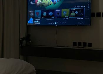 استديو بأثاث مريح وبسيط 