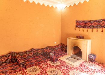 شاليه بجاكوزي وإضاءة إضافية,سماعات