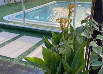 شاليه بمسبح وألعاب مائية
