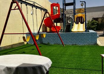 شاليه بألعاب مائية ومسبح