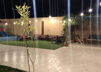 شاليه بمسبح وألعاب مائية