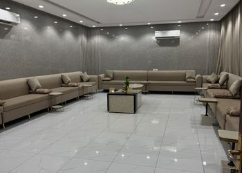 شاليه بمسطح اخضر و مسبح