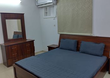 استراحة بألعاب أطفال ومجلس