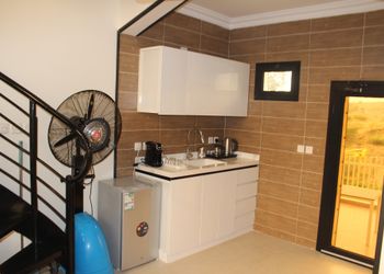 مزرعة بمسطح اخضر