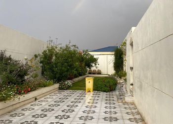 شالية انيق بمسبح و العاب اطفال