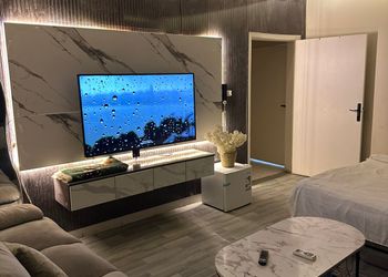 استديو بسرير ماستر