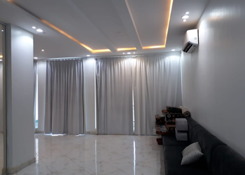 شاليه بمسطح اخضر