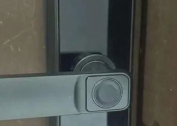 استديو هادئ بسرير ماستر 
