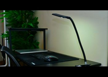 استديو بأثاث مريح وبسيط 