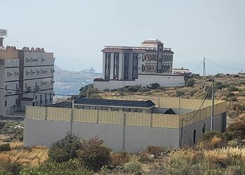 استراحة بجلسة خارجية 