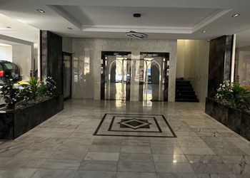 استديو هادئ بدخول ذاتي 