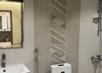 شاليه بمسبح خارجي وجلسة خارجية 