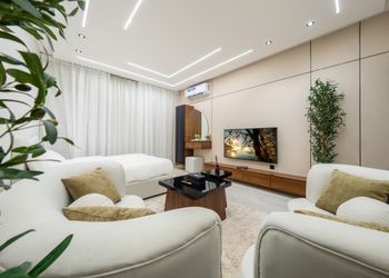 استديو بسرير ماستر وجلسة جانبية 