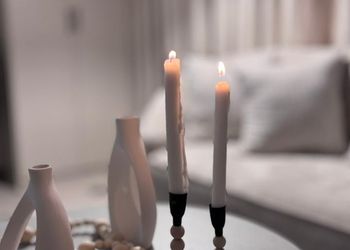 استوديو بجلسة جانبية ودخول ذاتي