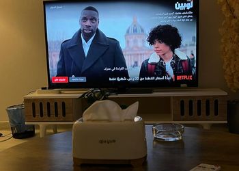استديو بسرير ماستر وجلسة 