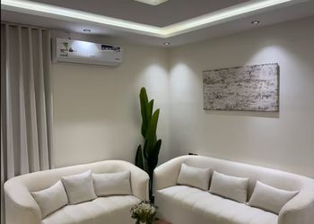 استديو هادئ بدخول ذاتي 