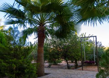 مزرعة بمناظر خلابة وجلسة خارجية 