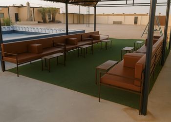 شاليه بجلس وفناء خارجي 