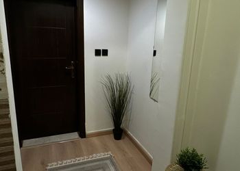 استديو بتصميم هادئ وسرير مريح