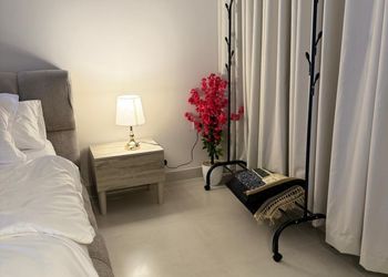 استديو بدخول ذاتي وسرير ماستر