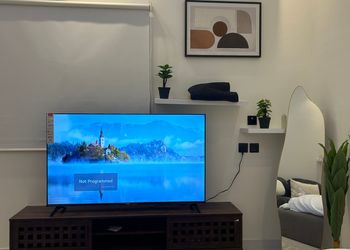 استديو بسرير ماستر وجلسة جانبية 