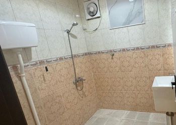 شاليه بألعاب مائية ومسبح