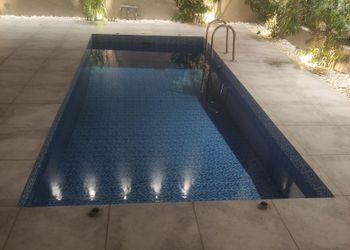 شاليه بصالة انيقة ومسبح 