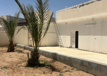 استراحة بمجالس وغرفة نوم 