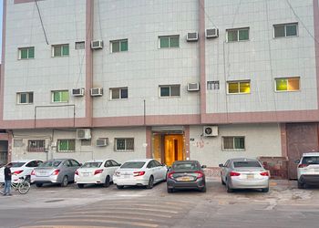 استديو بتصميم أنيق ودخول ذاتي