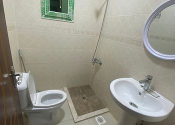 استديو هادئ بدخول ذاتي 